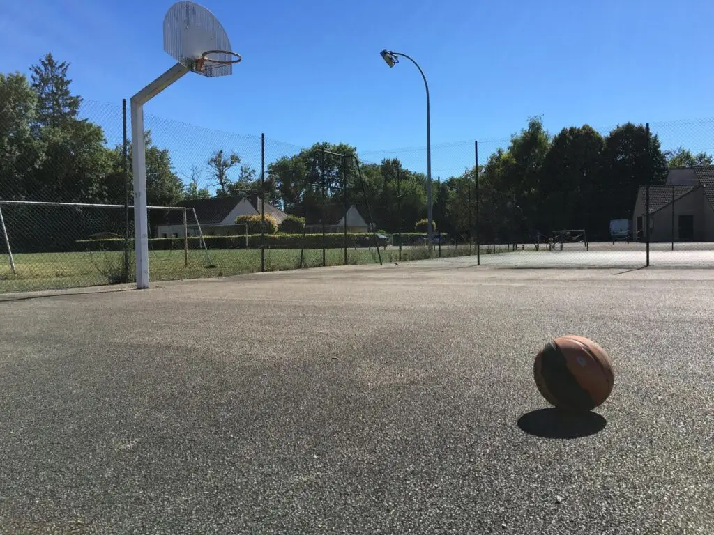 terrain-basket-camping-le-ru-du-pre