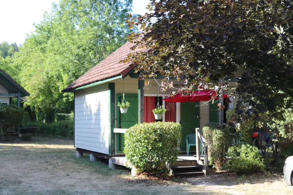 Location de chalet 4-5 personnes piscine près d’Auxerre Yonne_300