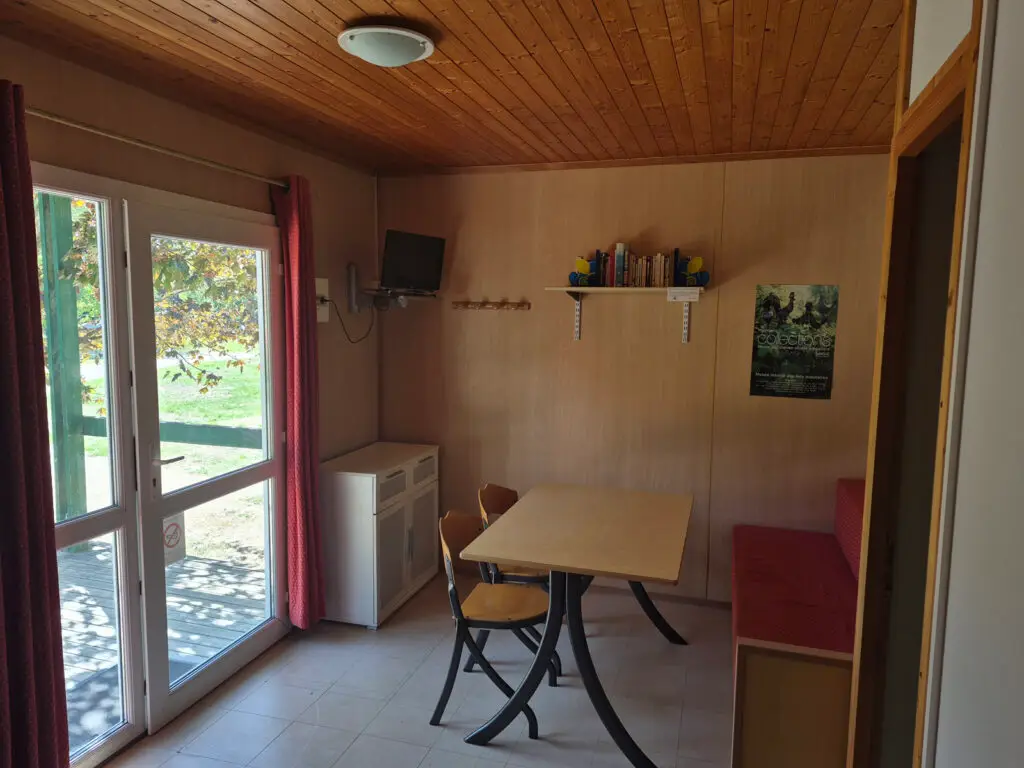 Location de chalet 4-5 personnes piscine près d’Auxerre Yonne_304